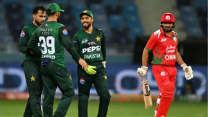 এশিয়া কাপে দুর্দান্ত শুরু পাকিস্তানের, ওমানকে ৯৩ রানে উড়িয়ে দিল হারিস ঝড়ে