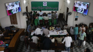 তৃতীয় দিনে গড়ালো জাকসু নির্বাচনের ভোট গণনা , শিক্ষক মৃত্যুর ঘটনায় শোক ও ক্ষোভ