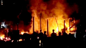 মুন্সীগঞ্জের শ্রীনগরে আগুনে পুড়ল ৮ বসতঘর