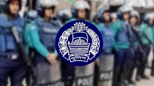 গত বছরের গণ-অভ্যুত্থানের পর থেকে ৮১ পুলিশ সদস্য কর্মস্থল থেকে পলাতক