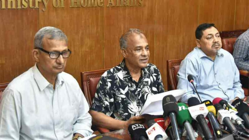 জাতীয় নির্বাচনের সঙ্গে ডাকসু ভোট মিলানো ঠিক হবে না: স্বরাষ্ট্র উপদেষ্টা