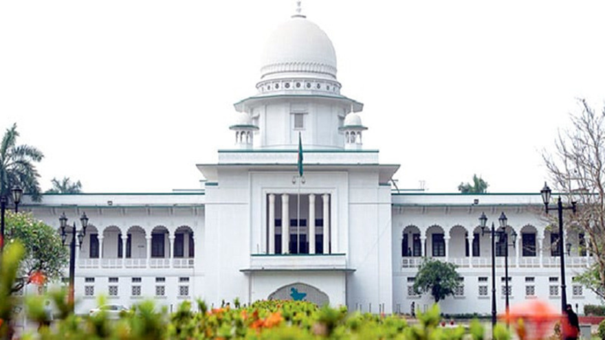 হাইকোর্টের ৪ বিচারপতি সুপ্রিম জুডিসিয়াল কাউন্সিলে দাঁড়ালেন কাঠগড়ায়