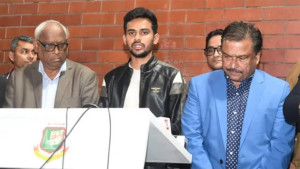 তদন্ত কমিটির ডাকে সাড়া দেননি আসিফ মাহমুদ