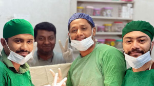 নারীর পেট থেকে ৮ কেজি ওজনের টিউমার অপসারণ