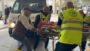 লেবাননের হাসপাতালগুলোতে ফুরিয়ে আসছে জরুরি চিকিৎসা সরঞ্জাম