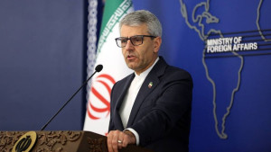 যুদ্ধ-আলোচনা-যুদ্ধবিরতির ‘দুষ্টচক্র আর বরদাশত করবে না’ ইরান