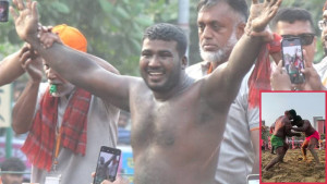 জব্বারের বলীখেলায় টানা তৃতীয়বার চ্যাম্পিয়ন ‘বাঘা’ শরীফ