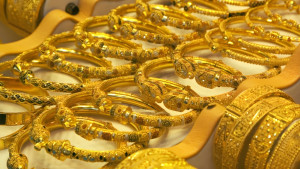 আরও কমল সোনার দাম