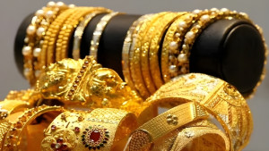 আরও কমল সোনার দাম