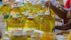 বাড়ল সয়াবিন তেলের দাম