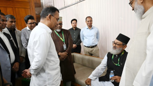 অধিবেশন চলাকালে অসুস্থ জামায়াত এমপি, খোঁজ নিলেন প্রধানমন্ত্রী