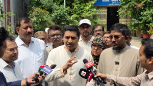 প্রাথমিক শিক্ষাকে ধাপে ধাপে অষ্টম শ্রেণি পর্যন্ত করা হবে