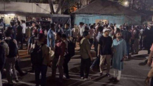 ছাত্রদল-শিবিরের সংঘর্ষে উত্তপ্ত শাহবাগ থানা