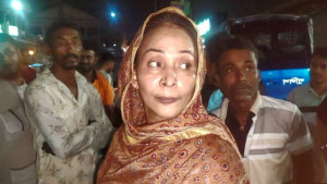 চাল নিয়ে ‘চালবাজি’, খাদ্য গুদাম কর্মকর্তাকে বদলি