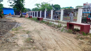 বন্ধ হলো শিশু পার্কের জায়গায় দোকান নির্মাণ কাজ