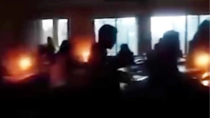 বিদ্যুৎ না থাকায় মোমবাতি জ্বালিয়ে পরীক্ষা দিল শিক্ষার্থীরা