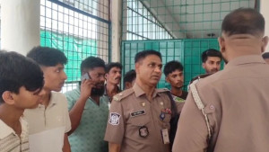 বাসের ধাক্কায় নারী নিহত