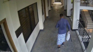 প্রকৌশলীর সরকারি ল্যাপটপ চুরির অভিযোগ ঠিকাদারের বিরুদ্ধে