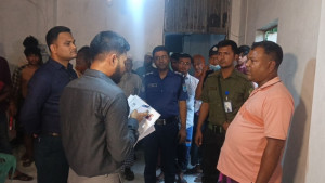 দোহারে নকল শিশু পণ্যের কারখানায় প্রশাসনের অভিযান