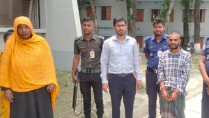 মাদকাসক্ত ছেলেকে প্রশাসনের হাতে তুলে দিলেন মা