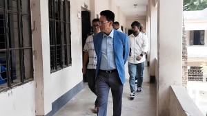 এসএসসির ৫ কেন্দ্রে যা দেখলেন শিক্ষামন্ত্রী