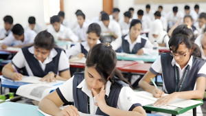 প্রথম দিন অনুপস্থিত ২৫৪০৮, বহিষ্কার ৭