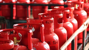 ৩৮৭ টাকা বাড়ল এলপিজির দাম