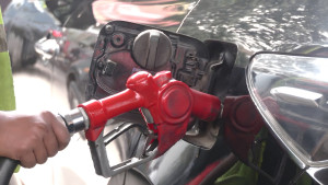 ‘এপ্রিলে তেলের কোনো সংকট হবে না’