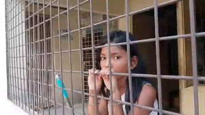 স্কুল ভবনে আটকা পড়ে ঘন্টাব্যাপী শিশুর আর্তনাদ, অতঃপর...