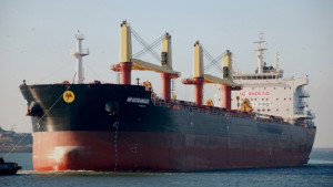 যুক্তরাষ্ট্র থেকে গম নিয়ে চট্টগ্রাম বন্দরে জাহাজ