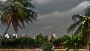 সন্ধ্যার মধ্যে হতে পারে ৬০ কিলোমিটার বেগে ঝড়-বৃষ্টি
