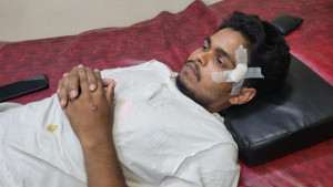 রাবি ছাত্রদল নেতার বিরুদ্ধে বহিরাগত নিয়ে শিক্ষার্থীকে ছুরিকাঘাতের অভিযোগ