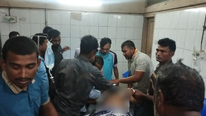 বিএনপি কর্মীকে লক্ষ্য করে গুলি ও বোমা হামলা