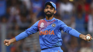 ক্রিকেটকে বিদায়, তবু মাসে লাখ টাকার কাছাকাছি আয় রাহানের