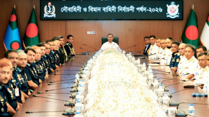 রাজনৈতিক মতাদর্শ-ব্যক্তিগত পছন্দের ঊর্ধ্বে উঠে পদোন্নতির নির্দেশ প্রধানমন্ত্রীর