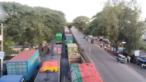 ঢাকা-চট্টগ্রাম মহাসড়কে ৫০ কিলোমিটার দীর্ঘ যানজট