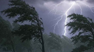 ৬ অঞ্চলে রাতের মধ্যে ঝোড়ো হাওয়াসহ বজ্রবৃষ্টির শঙ্কা