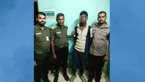 বিমানবন্দরের আবাসিক এলাকায় চুরির চেষ্টা, আটক ১