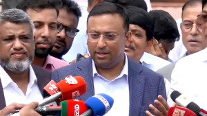 জাতীয় স্বার্থের ভিত্তিতে উপযুক্ত সময়ে ভারত সফর: হুমায়ুন কবির
