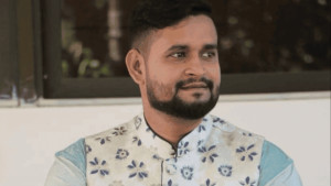 ওয়াশরুমে পুলিশ সদস্যের মরদেহ, পাশেই পড়ে ছিল মোবাইল, টর্চ লাইট ও সিগারেট