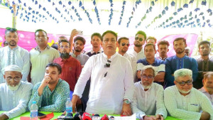 যারা ‘ফ্যামিলি কার্ড’ নিয়ে কটাক্ষ করেছিল, তারাই এখন কার্ড নিতে অস্থির: এমপি খোকন