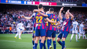 রিয়ালের শীর্ষ স্থান ছিনিয়ে নিল বার্সেলোনা