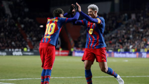 শেষ মুহূর্তের চাপ সামলে সেমিফাইনালে বার্সেলোনা
