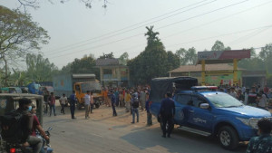 ট্রাক-সিএনজি-অটোরিকশার ত্রিমুখী সংঘর্ষ, নিহত ২