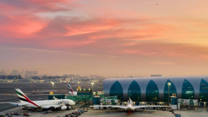 দুবাইয়ের বিমানবন্দরে সব ফ্লাইট বন্ধ ঘোষণা