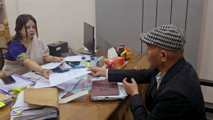 গানম্যান চেয়ে আবেদন স্বতন্ত্র প্রার্থীর