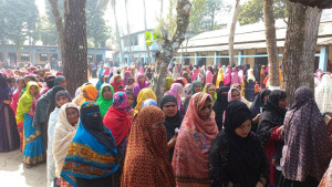 জয়পুরহাটে সাড়ে ৪ ঘণ্টায় ভোট পড়েছে ৪০ শতাংশ