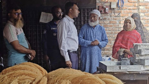 সেমাই কারখানায় যৌথ অভিযান, লাখ টাকা জরিমানা