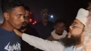 রাতের আঁধারে এমপির অভিযানে বাসে চাঁদাবাজির সময় আটক ১