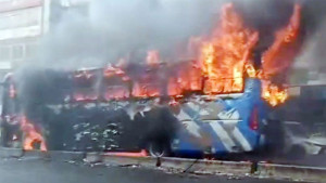 মোটরসাইকেলের সঙ্গে সংঘর্ষে যাত্রীবাহী বাসে আগুন